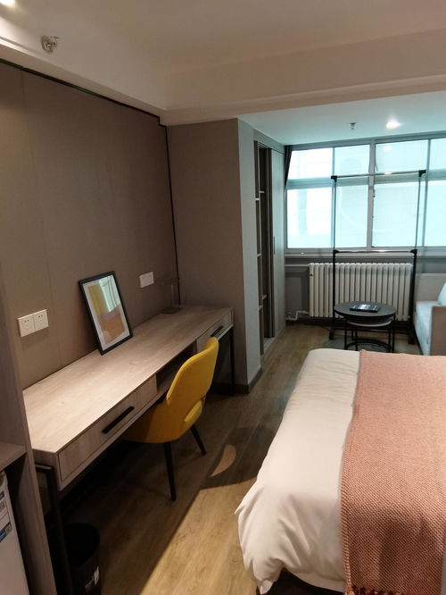 地鐵下樓即達 精品公寓可住外籍雙語服務 免費健身房24小時安保