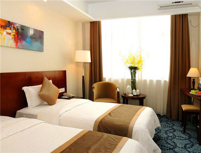 八方酒店加盟投資費用分析