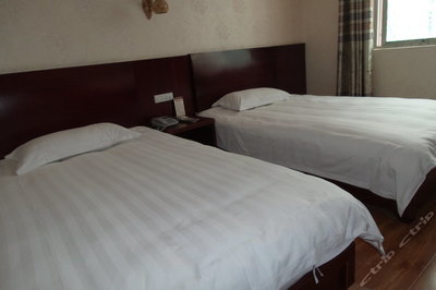 瑪格酒店房型2選1住宿套餐!專業周到的服務,提供免費寬帶,外出住宿理想之選!_團800淮南團購網站大全