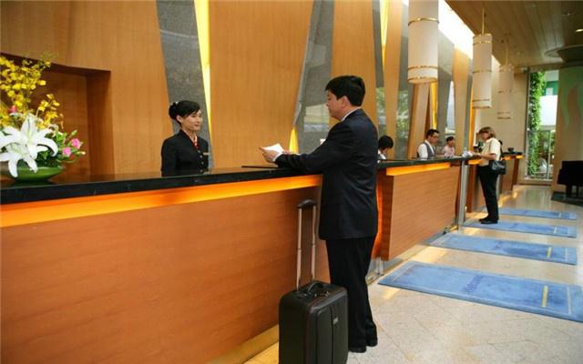 為何凌晨去酒店,前臺總說沒有房間?前臺工作人員幫你解開疑惑!