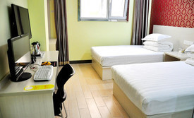 [凱萊商務(wù)賓館]標(biāo)準(zhǔn)間/大床房住宿1晚2選1!舒心的環(huán)境,熱情的服務(wù),舒適的床品,賓至如歸的感受_團(tuán)800濟(jì)南團(tuán)購(gòu)網(wǎng)站大全