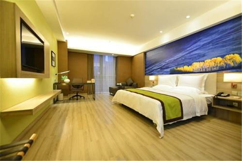 情侶住酒店,為何都會建議進門后關一會燈呢 前臺 都是為了你好