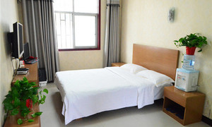 【運城羅馬假日酒店】住宿1晚,商務標準房/商務單人房2選1+免費WiFi+免費雙份早餐!舒適便捷,星級服務,清新感受,讓旅途時光優(yōu)雅別致。_團800運城團購網(wǎng)站大全